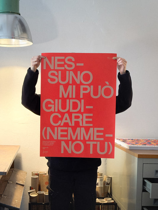 Poster Nessuno mi può giudicare, manifesto omaggio a Caterina Caselli erroneamente stampato nel formato 50x70 cm.